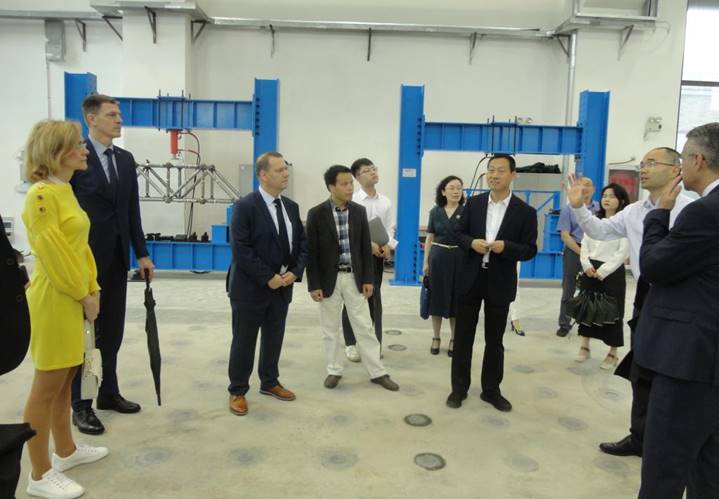 说明: //jzgcsy.spzuoai.net/__local/3/59/F0/FBE45B2F0559C966F1F011D9592_92421C23_14C3F.jpg